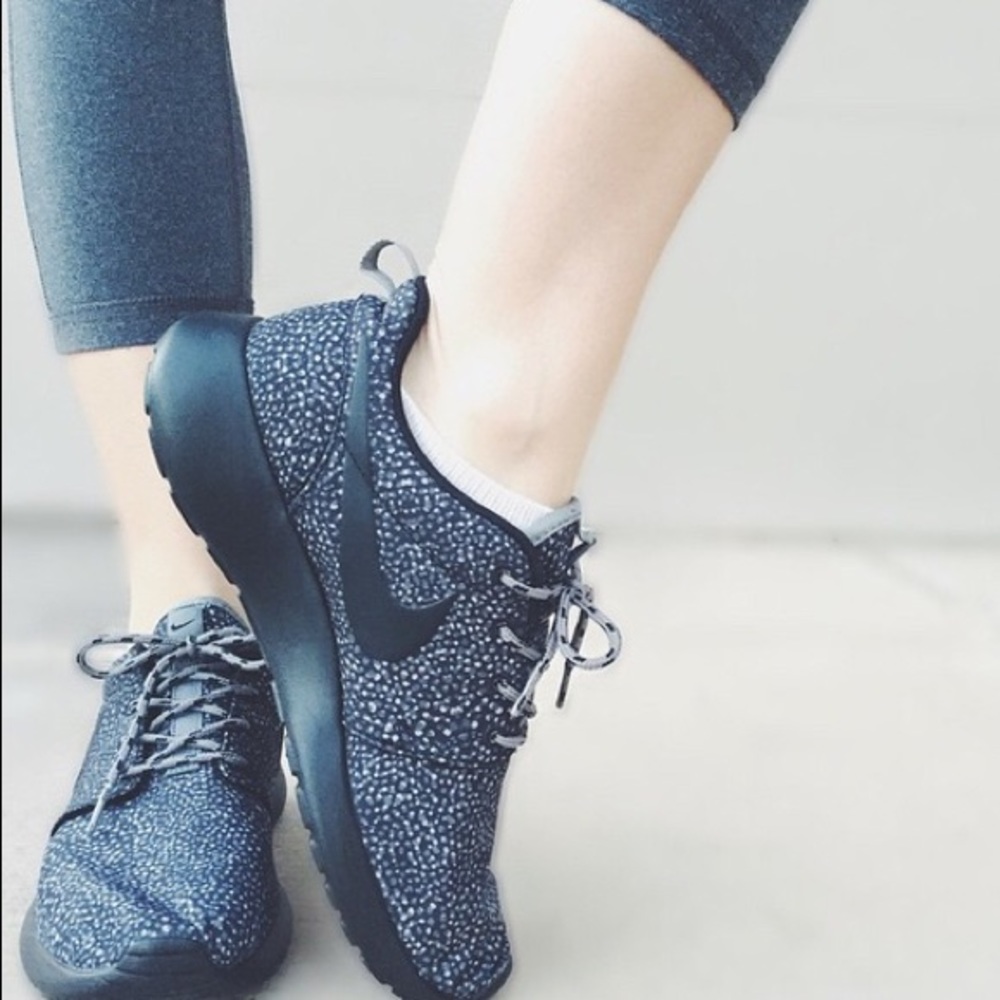 Nike Roshe Grey Speckles